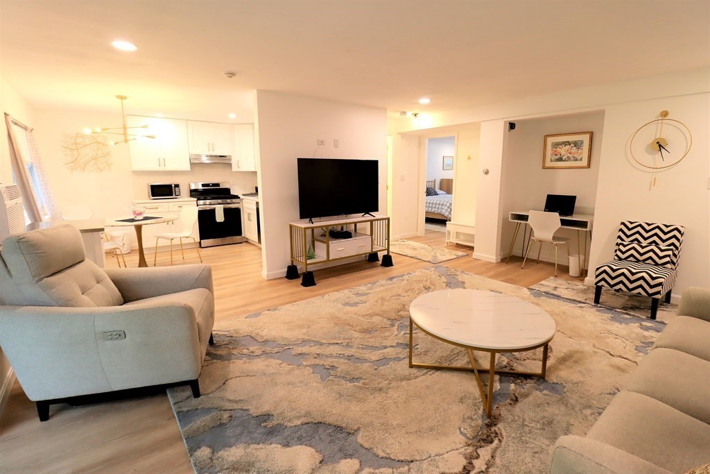 2 Fernview Ave # 8