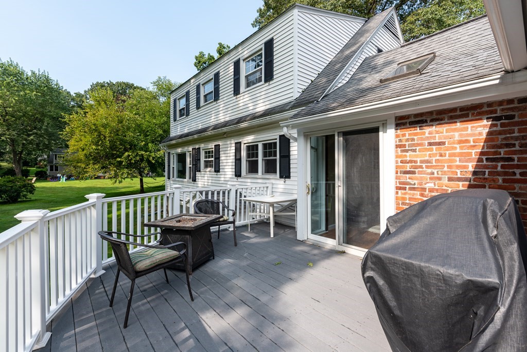 9 Stowe Rd