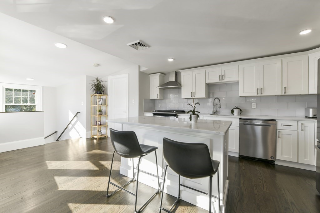 66 Wilshire St # 2