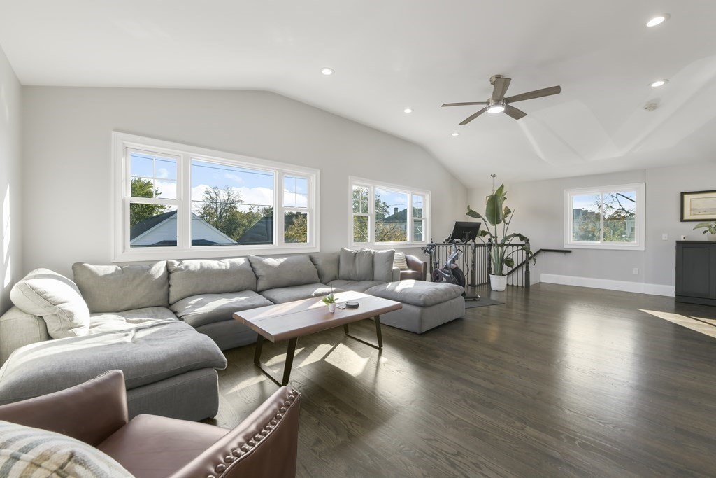 66 Wilshire St # 2