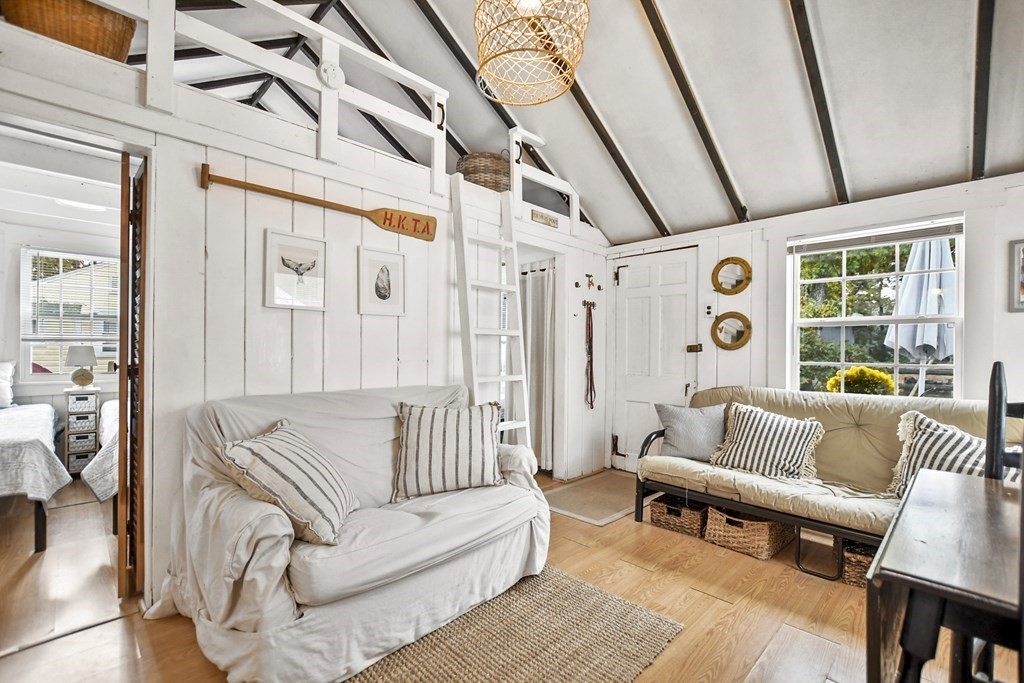 262 Old Wharf Road # 103