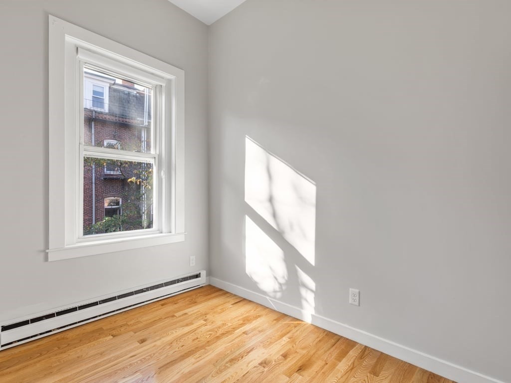 48 Dwight St # 4