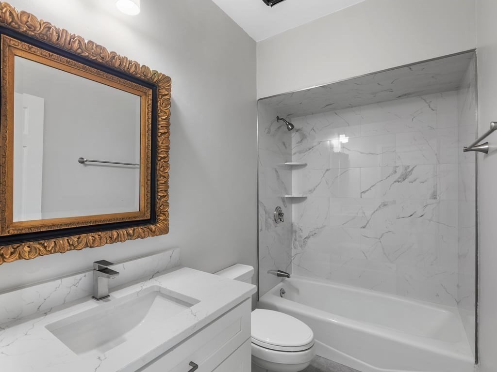 48 Dwight St # 4