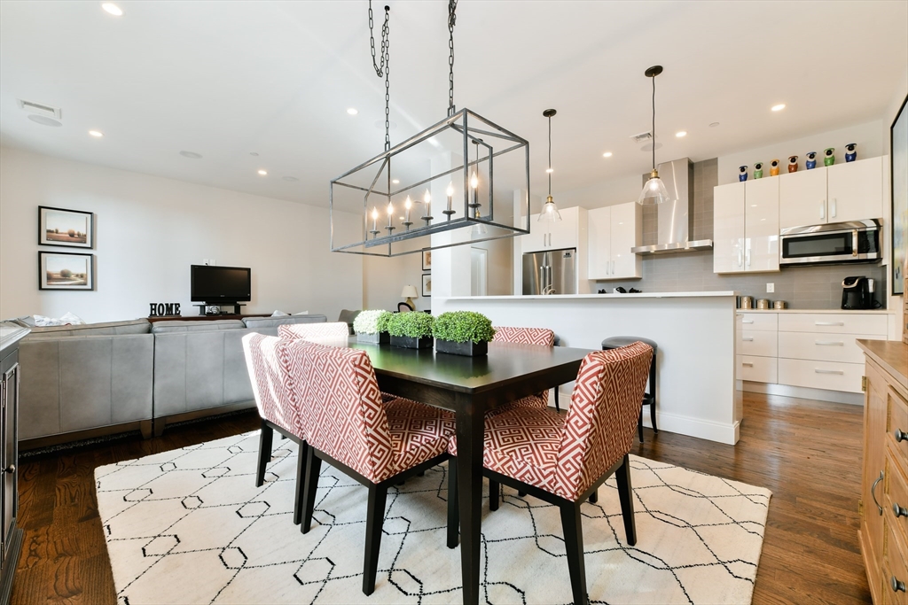 225 Dorchester St # 10