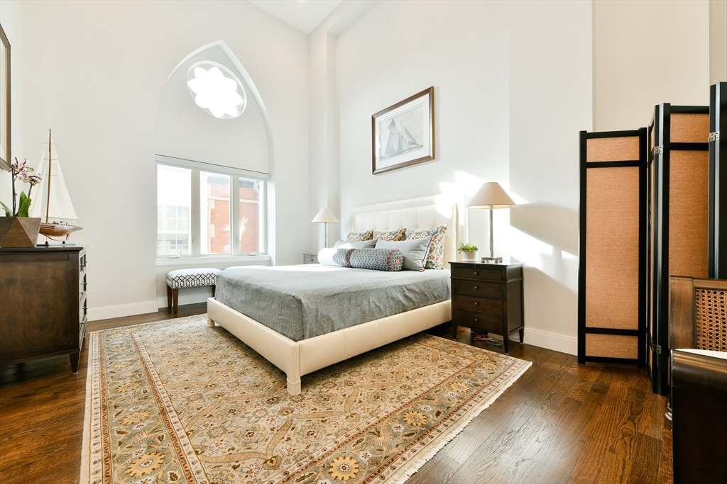 225 Dorchester St # 10