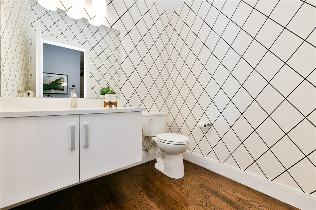 225 Dorchester St # 10