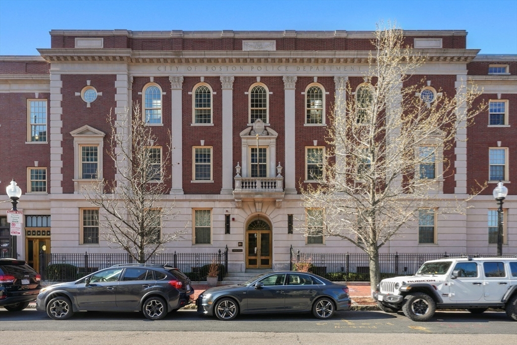 7 Warren Ave # 18 Unit: PH-18
