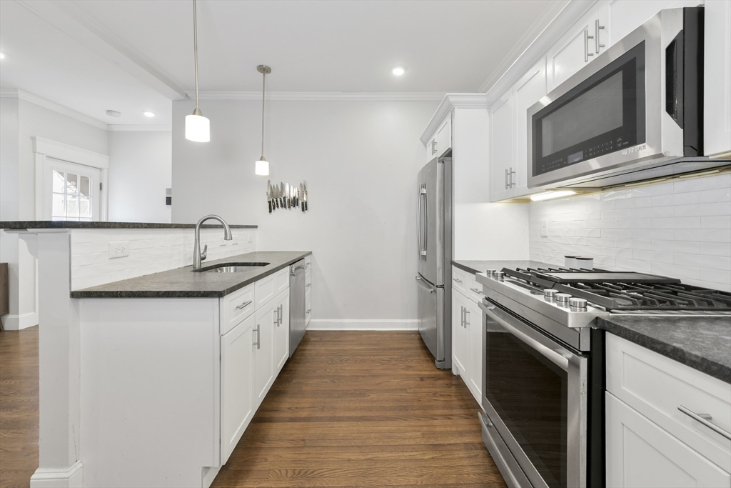 402 Medford St # 1