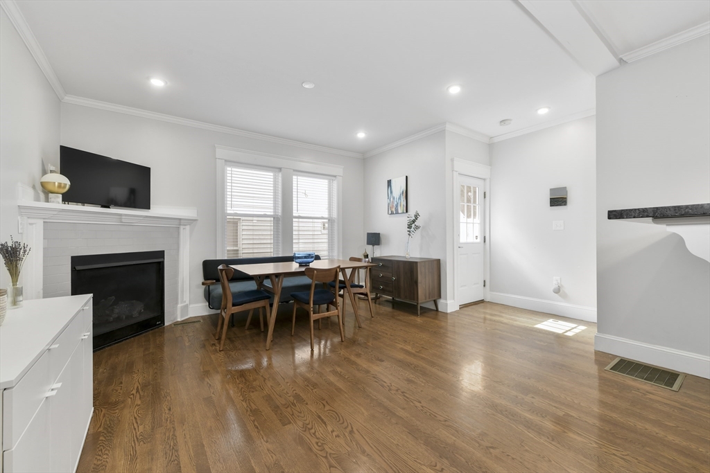 402 Medford St # 1