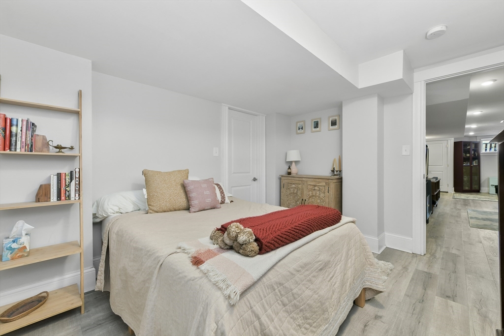 402 Medford St # 1