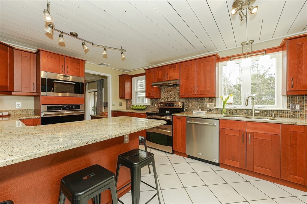 28 Barnstable Road