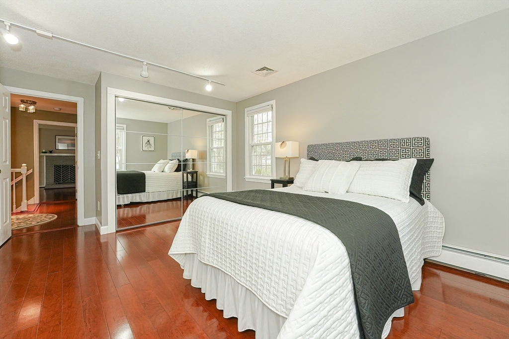 28 Barnstable Road