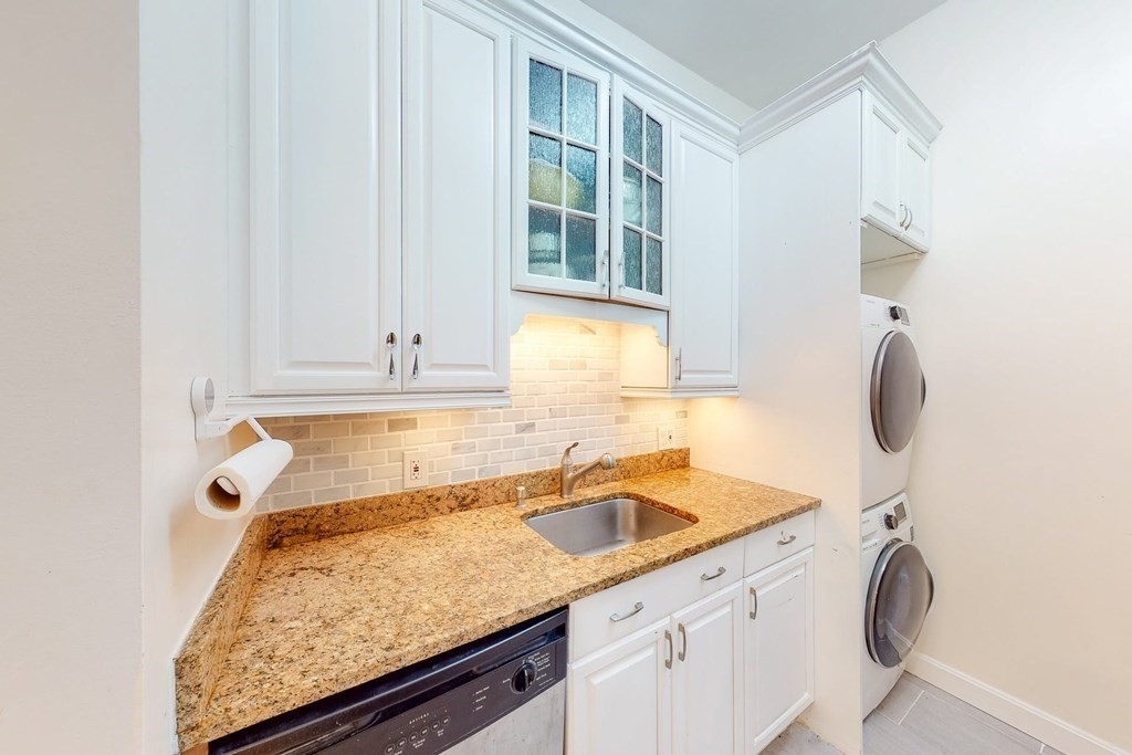 247 W Newton St # 247