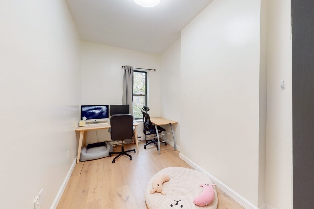 247 W Newton St # 247