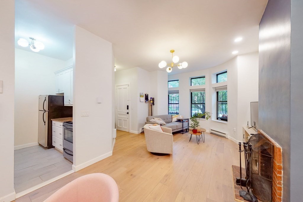 247 W Newton St # 247