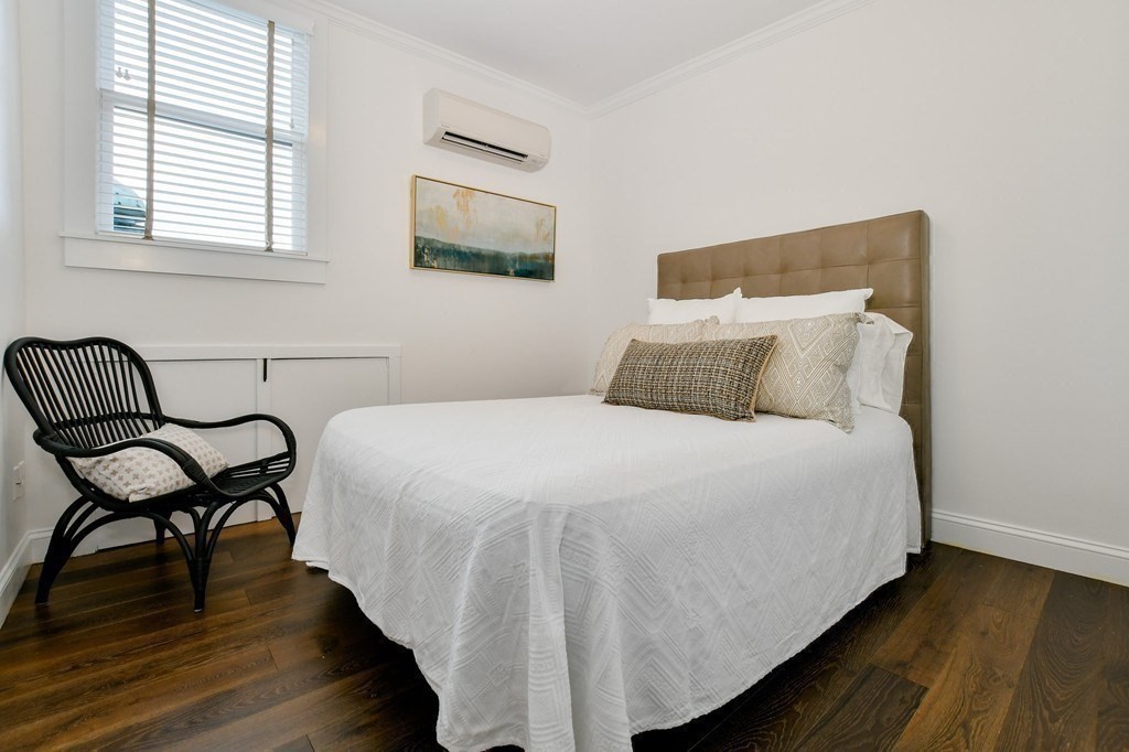 306 Commonwealth Ave # 5