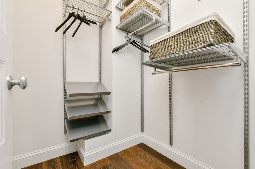 306 Commonwealth Ave # 5