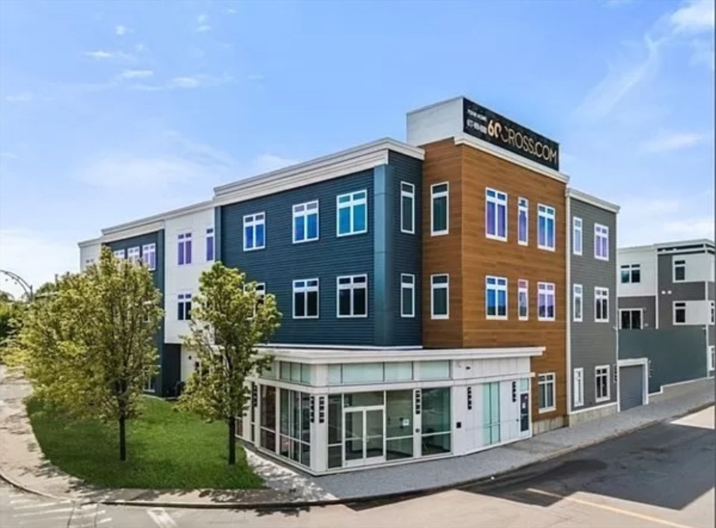 60 Cross Street East # 308