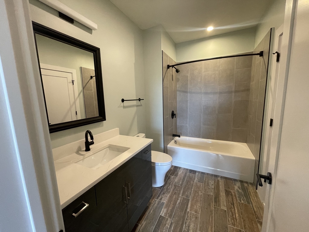 60 Cross Street East # 308