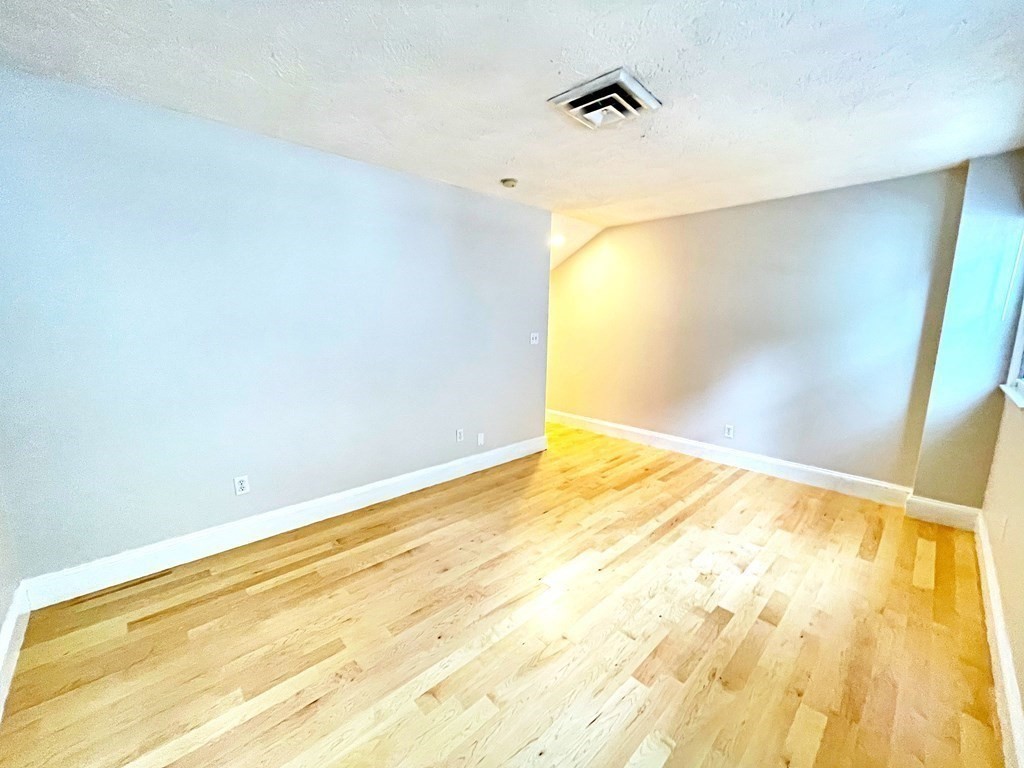 182 Cottage St # 101