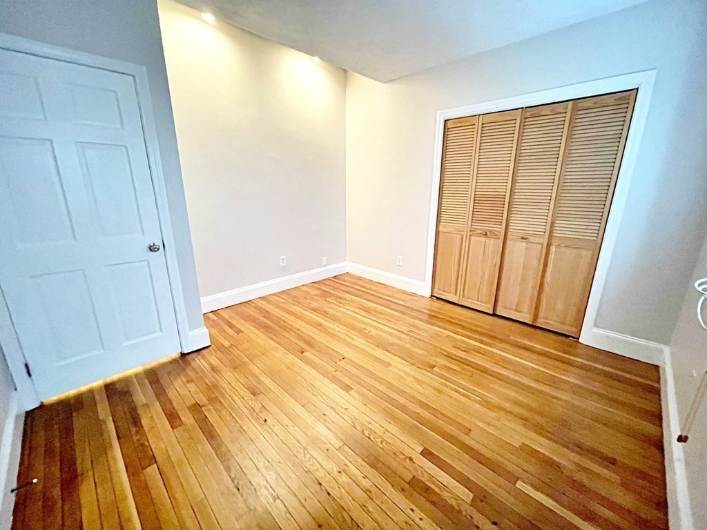 182 Cottage St # 101