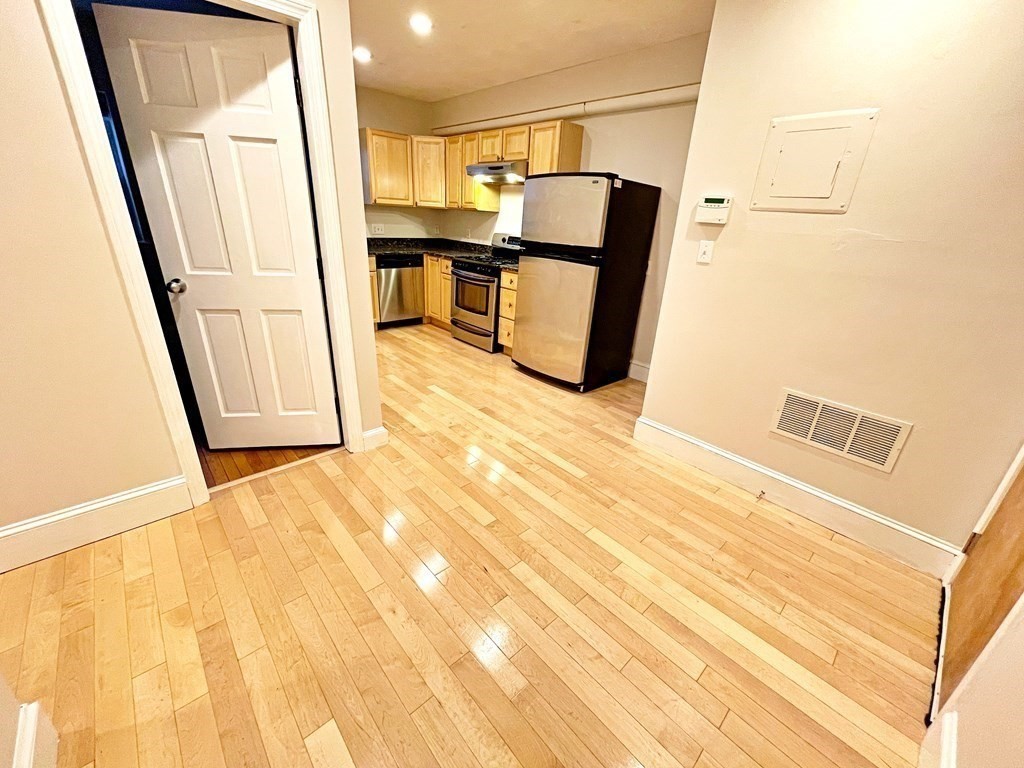 182 Cottage St # 101