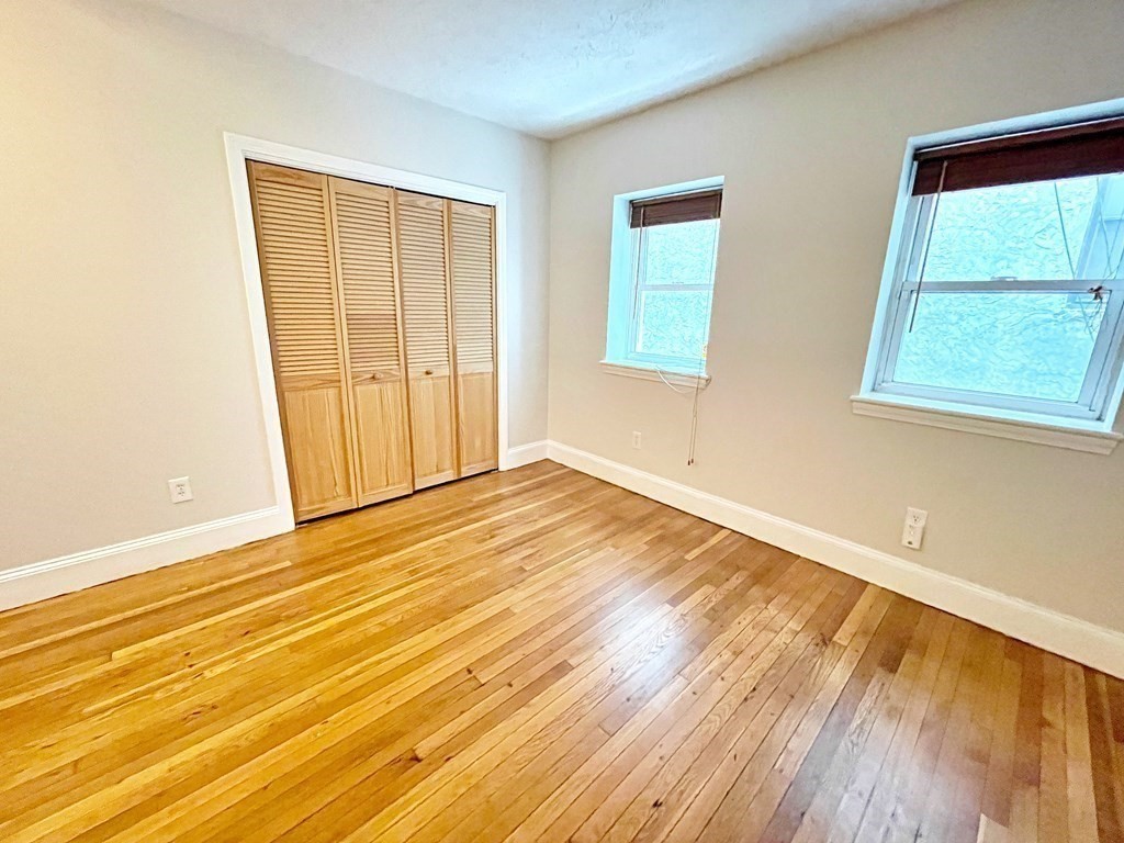 182 Cottage St # 101