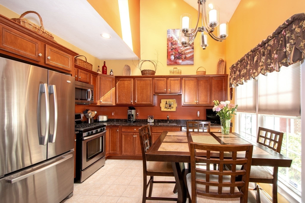 53 Hemlock Cir # 53