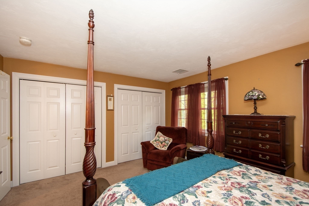 53 Hemlock Cir # 53