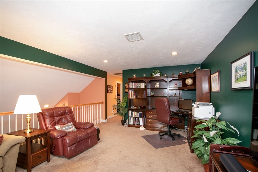 53 Hemlock Cir # 53