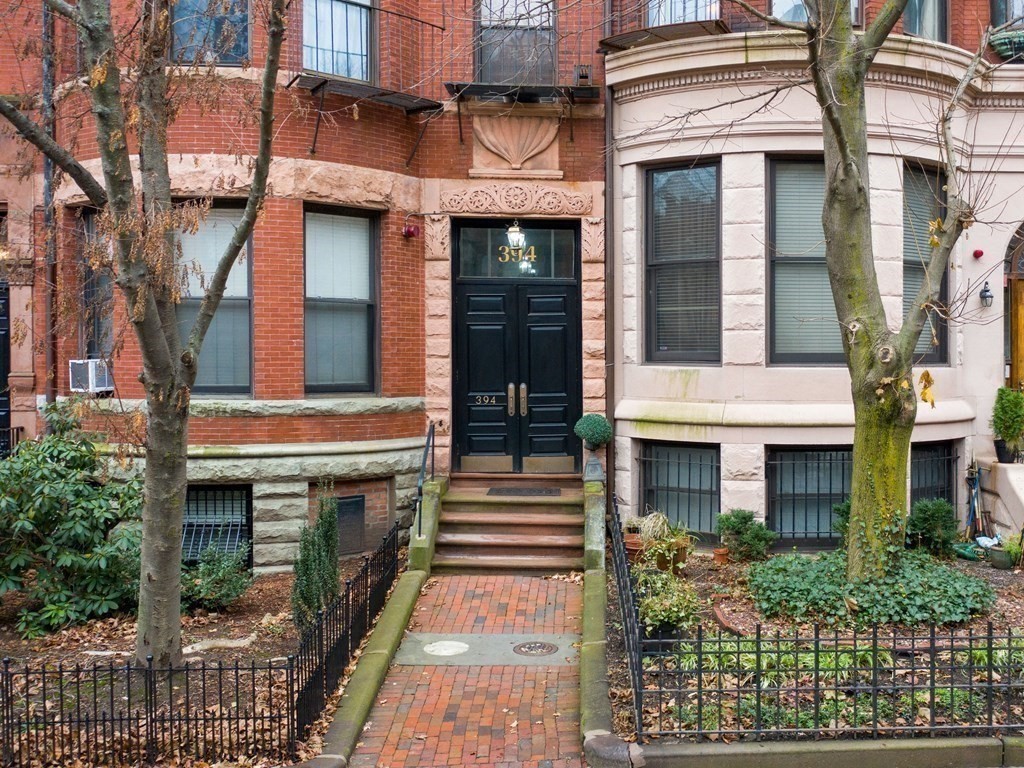 394 Marlborough Street # 9