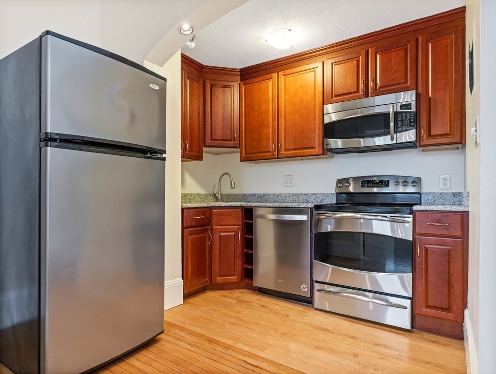 394 Marlborough Street # 9