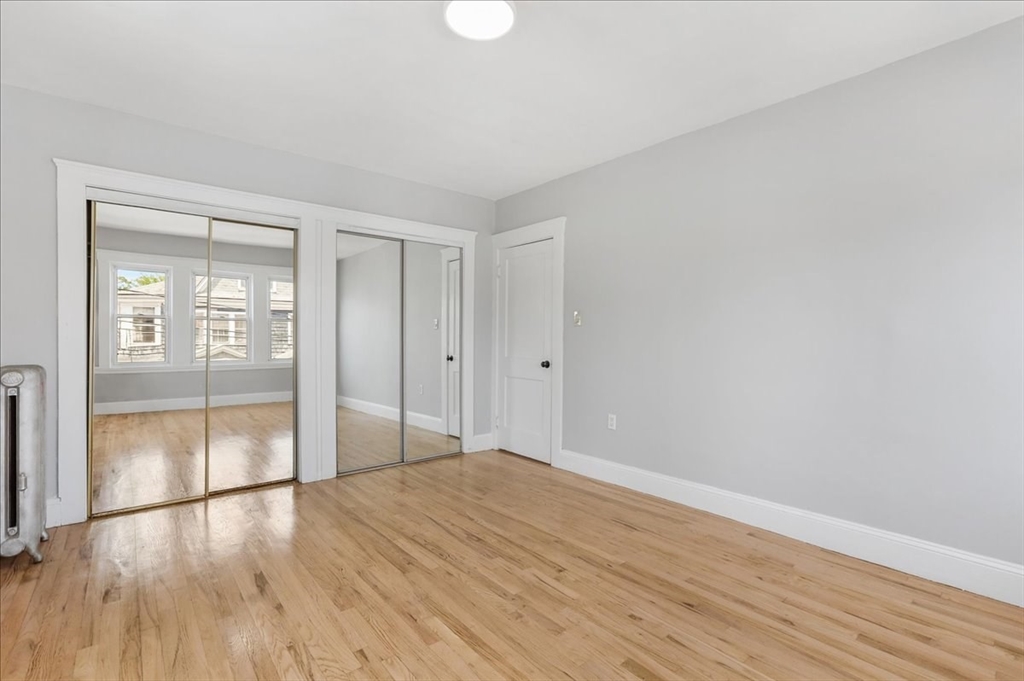 16 Glenrose Rd # 2