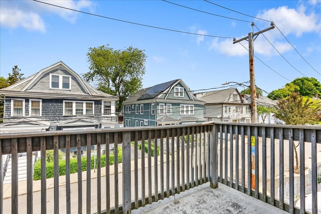 16 Glenrose Rd # 2