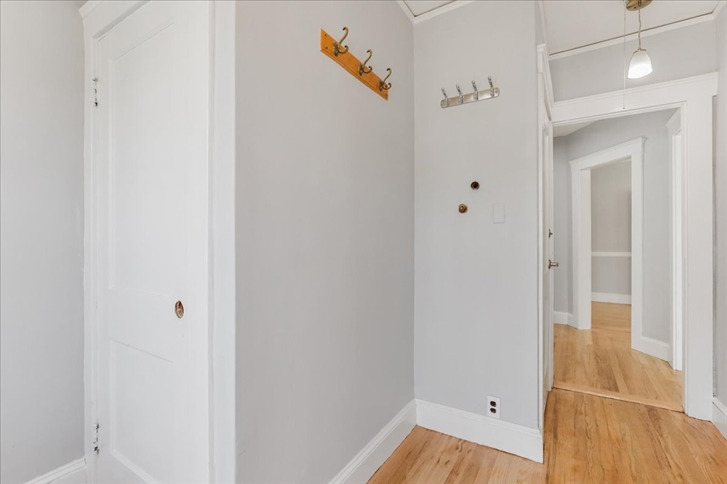 16 Glenrose Rd # 2