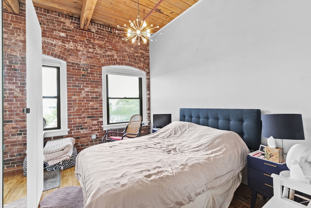 244 Brighton Ave # 402