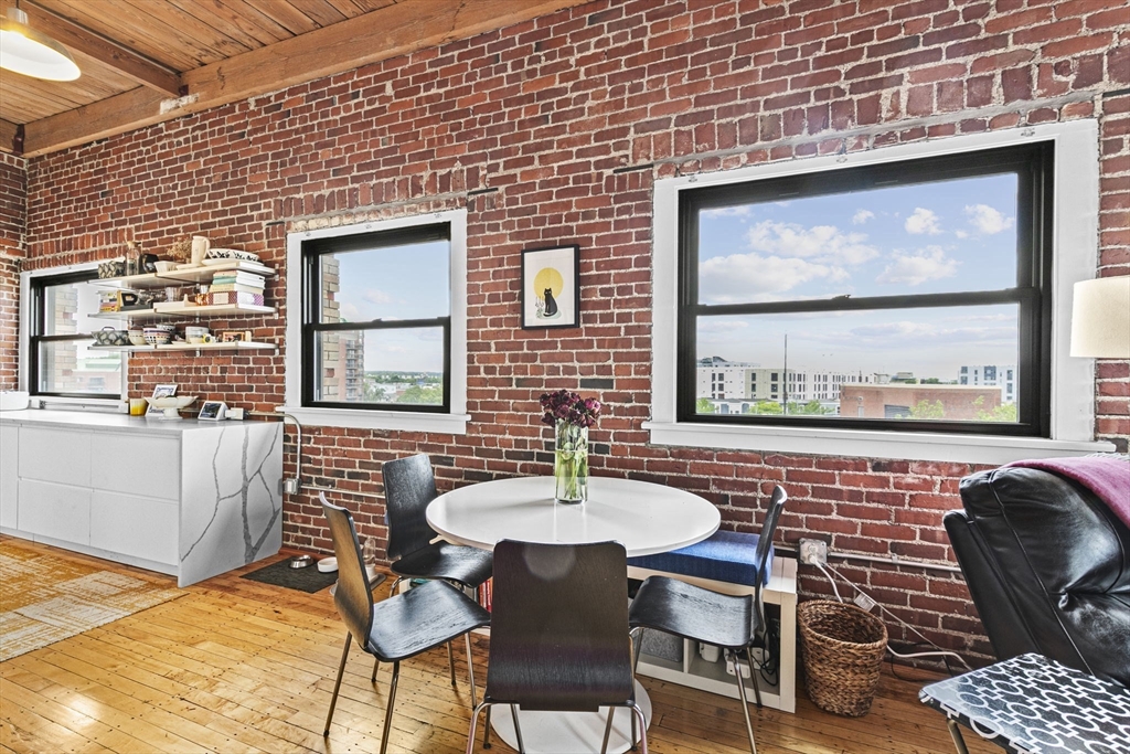 244 Brighton Ave # 402