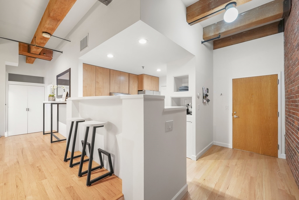 33 Sleeper St # 208