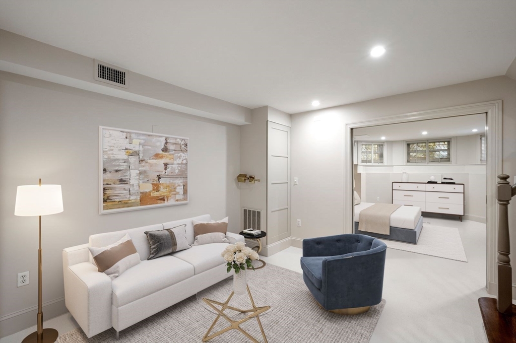 171 Marlborough St # 1