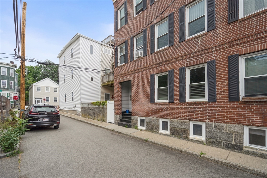 41 Swallow St # 2