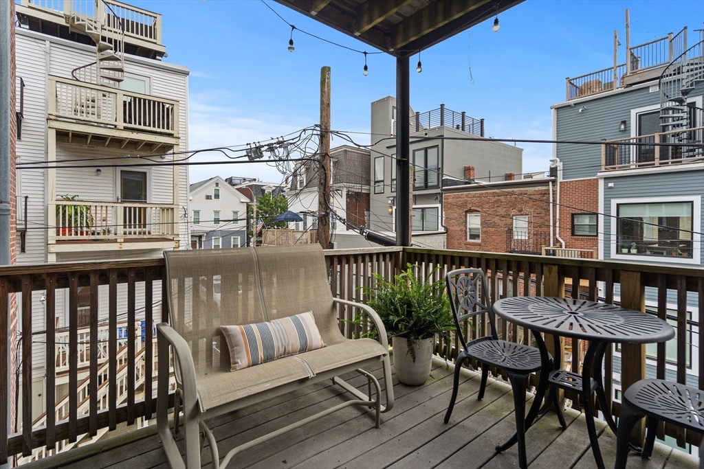 41 Swallow St # 2