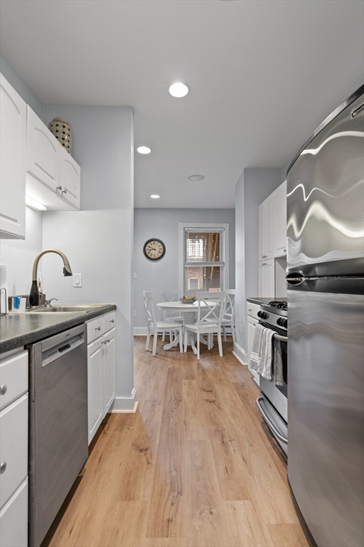 41 Swallow St # 2