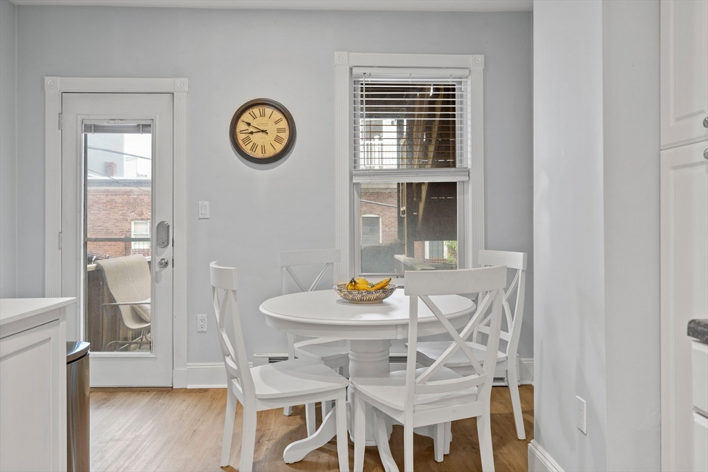 41 Swallow St # 2