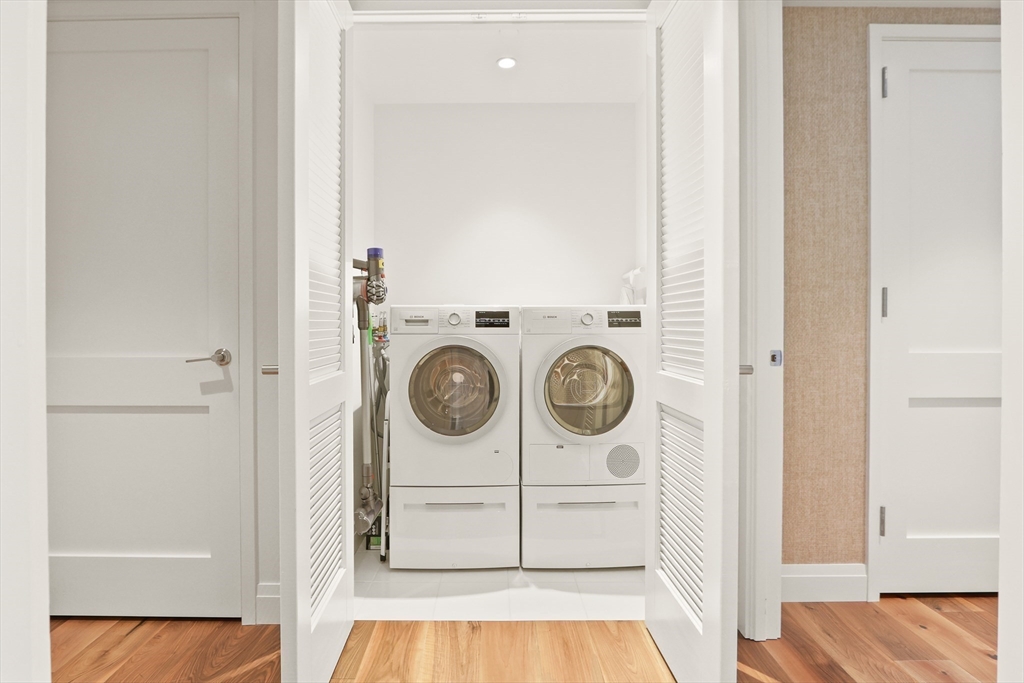 300 Pier 4 Blvd # 3I