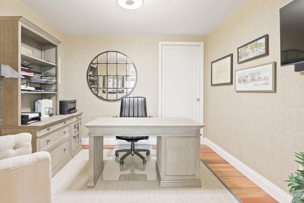 300 Pier 4 Blvd # 3I