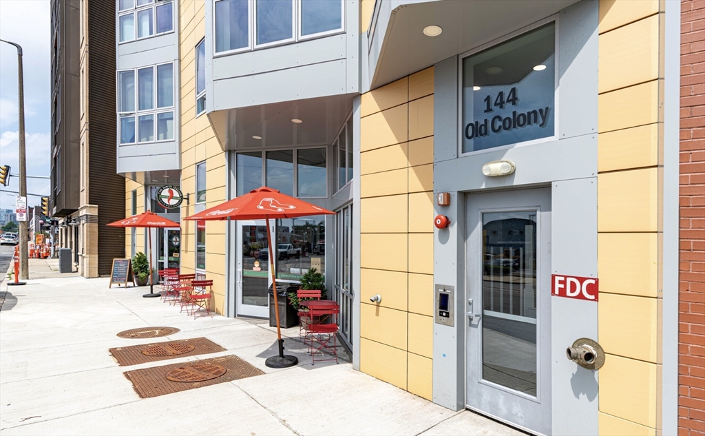 144 Old Colony Ave # 402