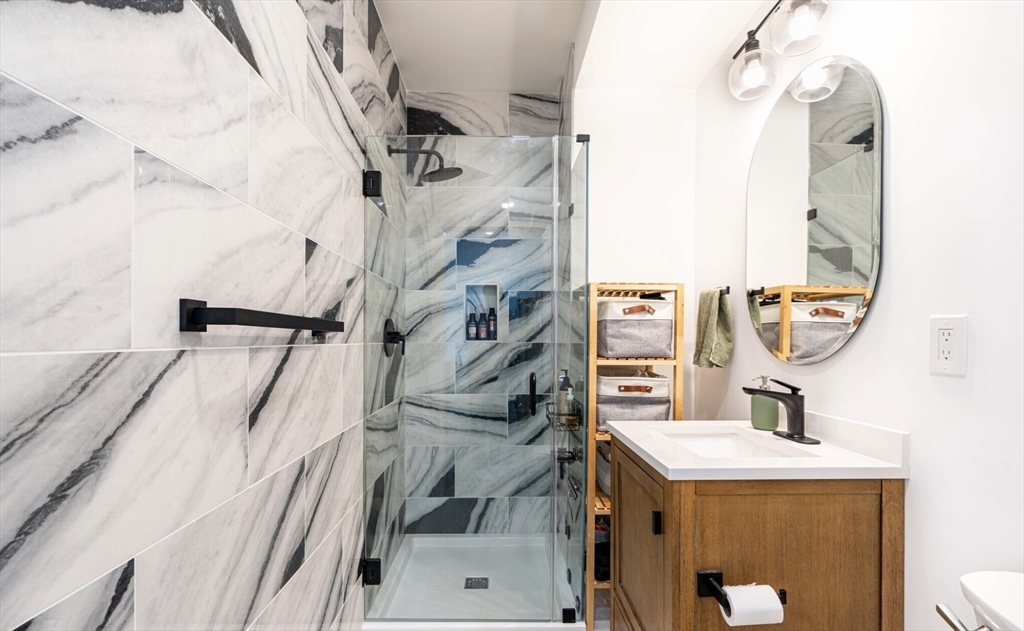 144 Old Colony Ave # 402