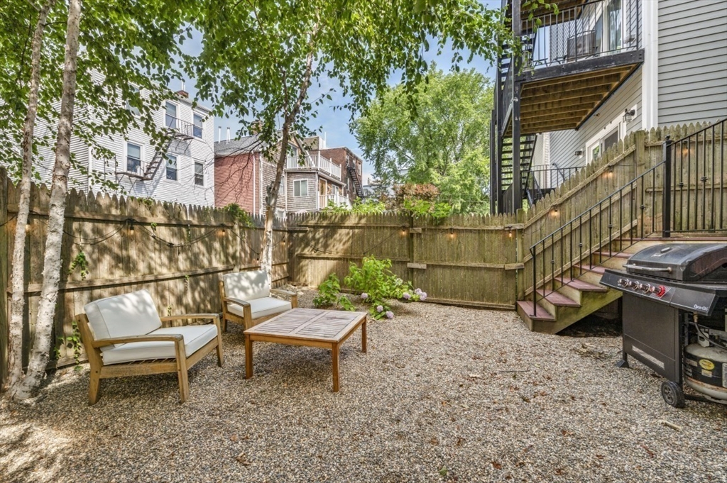 168 West 9th St # 1