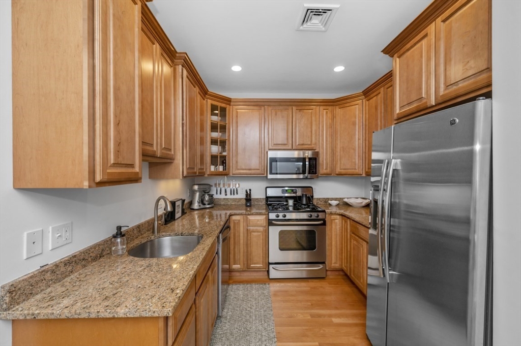 168 West 9th St # 1