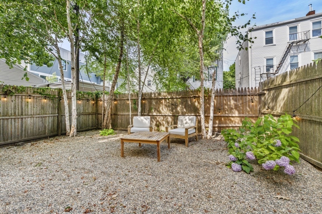 168 West 9th St # 1